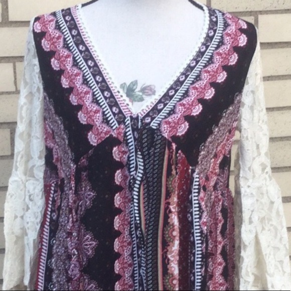 ❌DONATED❌Burgundy Black Stripe Pattern V-neck Boho Lace Sleeve Dress - Picture 7 of 11